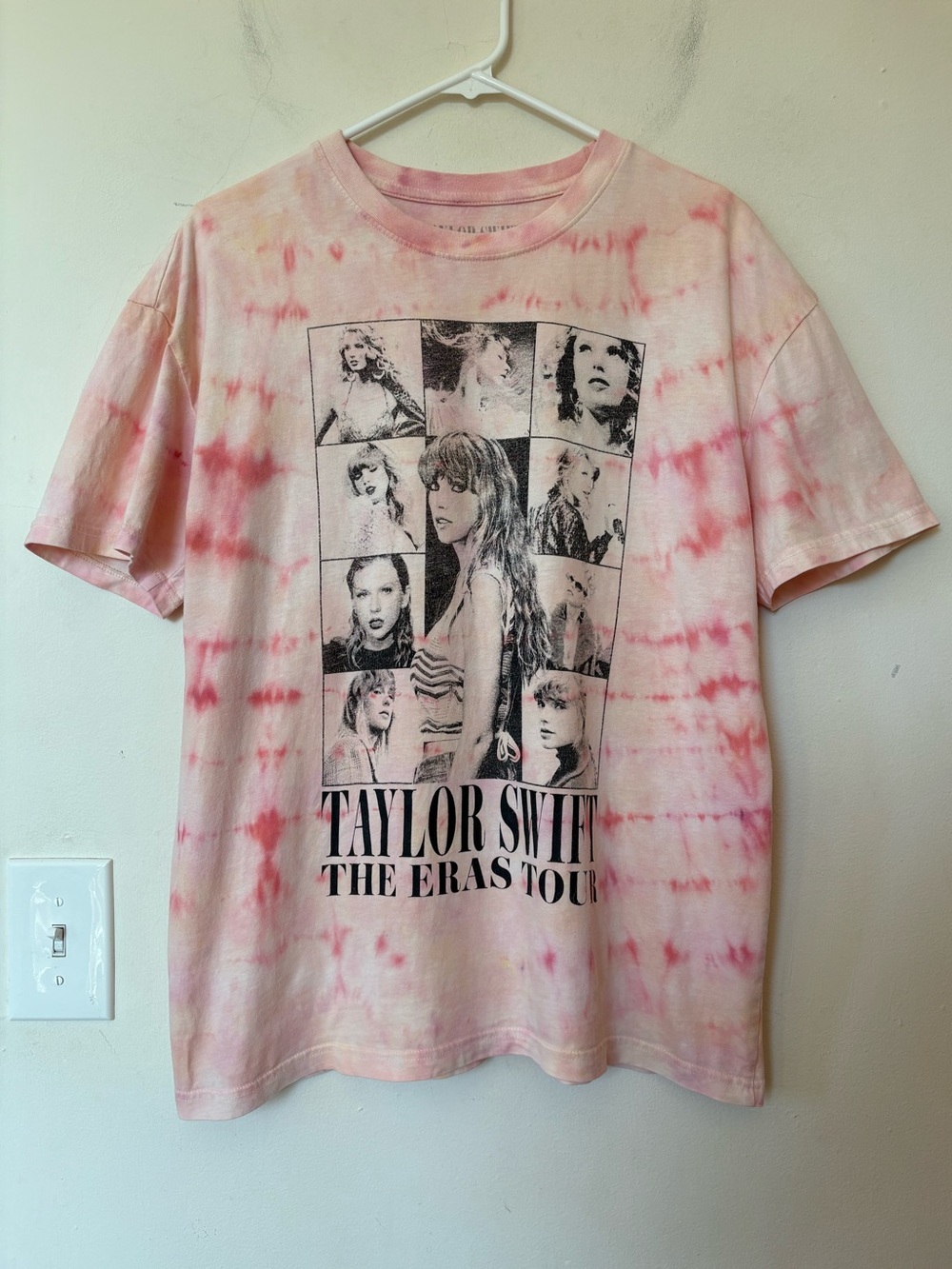 Taylor Swift Eras Tour Crewneck T-Shirt Pink/Yellow Tie Dye Sz Small